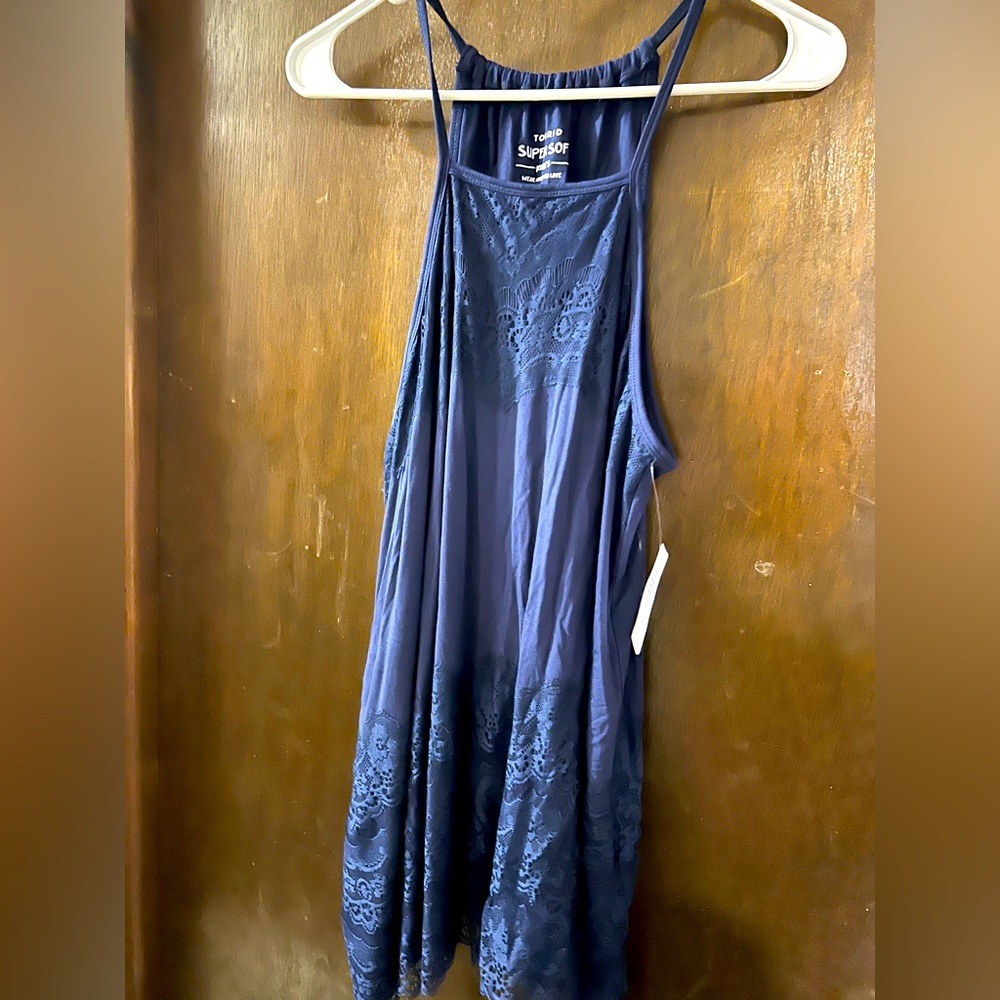 Torrid navy blue high neck tank top with lace detail, size 00/ML